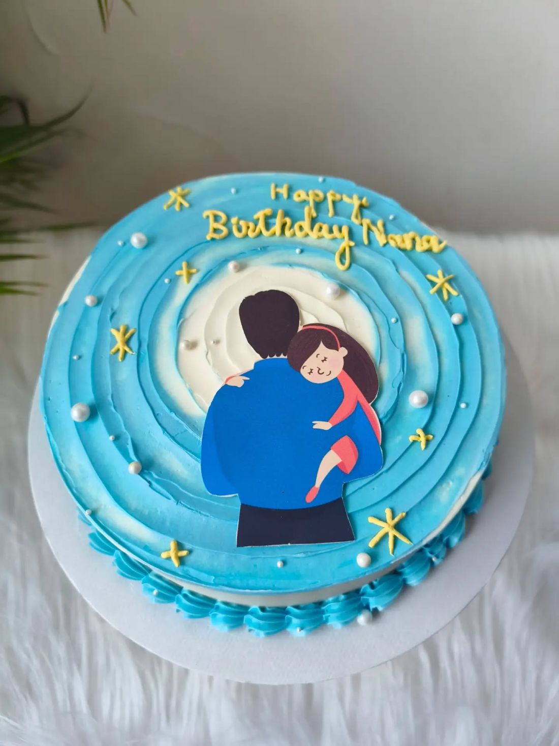Hand-painted hug cake